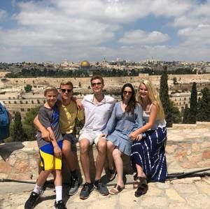 Meet your Posher, Amy